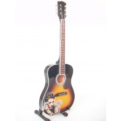 Guitare miniature acoustique hommage à Johnny Hallyday vue globale de côté
