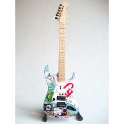 Guitare miniature...