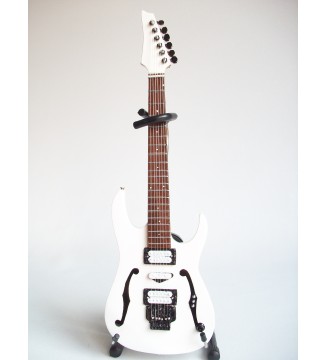 Guitare miniature Ibanez...