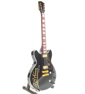 Guitare miniature ES 355 BB King 80ème anniversaire vue globale de côté