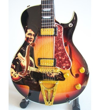 Guitare miniature style Gibson Super 400 Elvis Presley gros plan de face