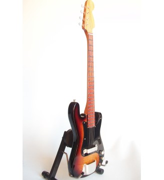 Guitare miniature basse Fender precision sunburst plan général vue de droite