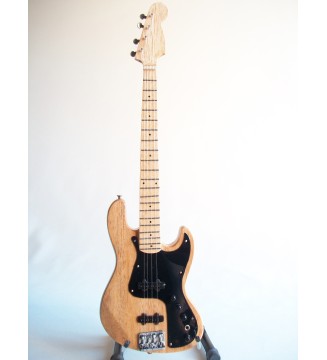 Guitare basse miniature...
