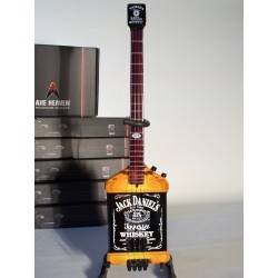 Guitare basse miniature...